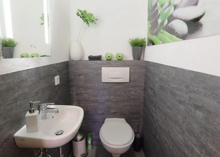 Vakantiehuis In Near Badesee *